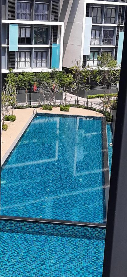 Cozystay @ Core Soho Suite Klia Sepang Dış mekan fotoğraf